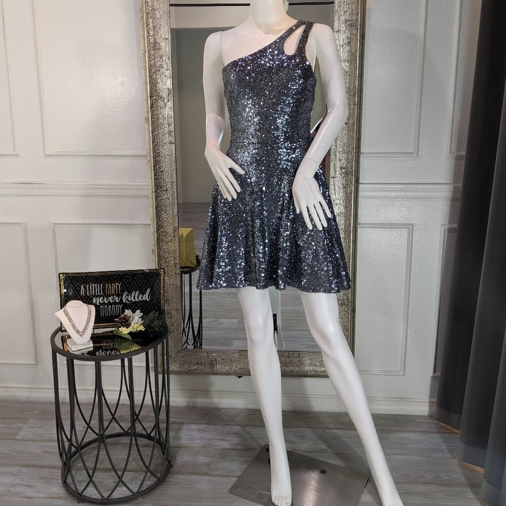 Silver Short Cocktail Homecoming Formal Dress